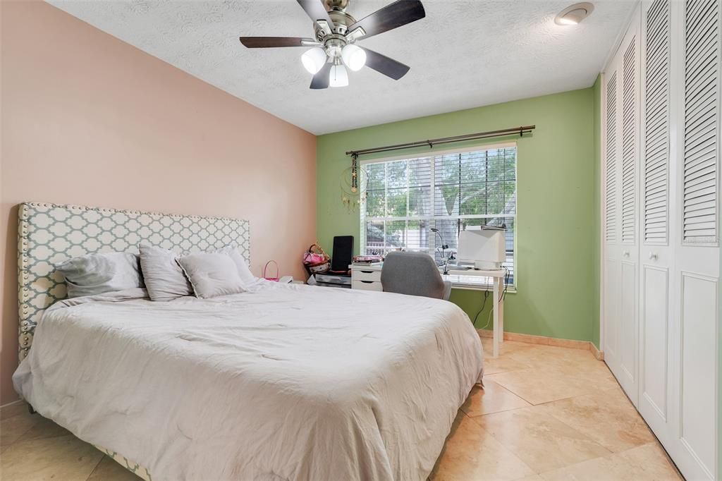 For Sale: $215,000 (3 beds, 2 baths, 1341 Square Feet)