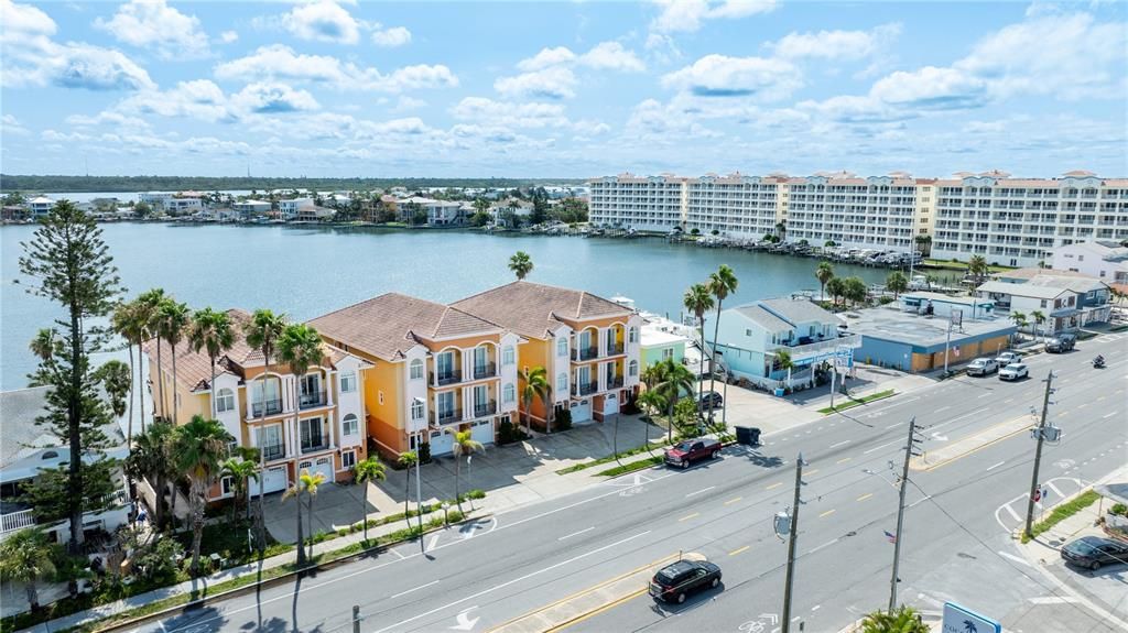 For Sale: $1,165,000 (3 beds, 3 baths, 2680 Square Feet)