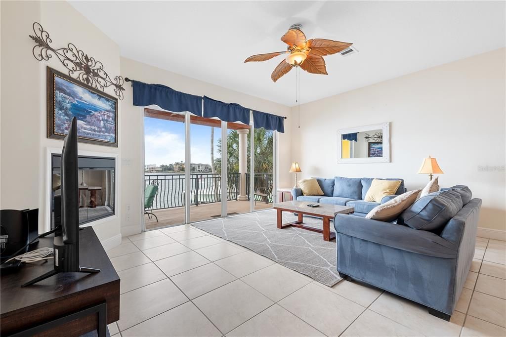 For Sale: $1,165,000 (3 beds, 3 baths, 2680 Square Feet)