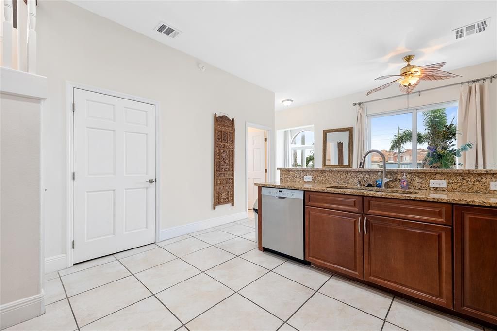 For Sale: $1,165,000 (3 beds, 3 baths, 2680 Square Feet)