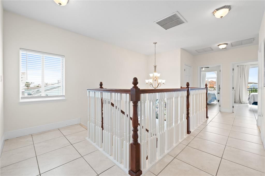 For Sale: $1,165,000 (3 beds, 3 baths, 2680 Square Feet)