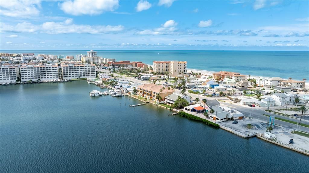 For Sale: $1,165,000 (3 beds, 3 baths, 2680 Square Feet)