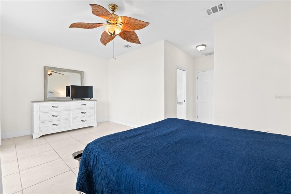 For Sale: $1,165,000 (3 beds, 3 baths, 2680 Square Feet)