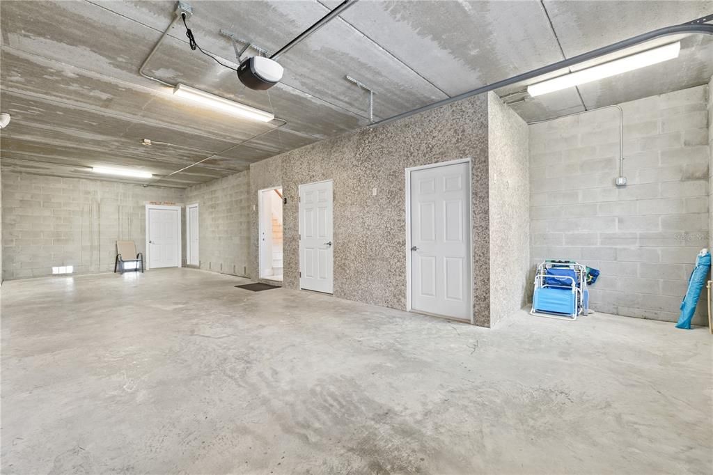 For Sale: $1,165,000 (3 beds, 3 baths, 2680 Square Feet)