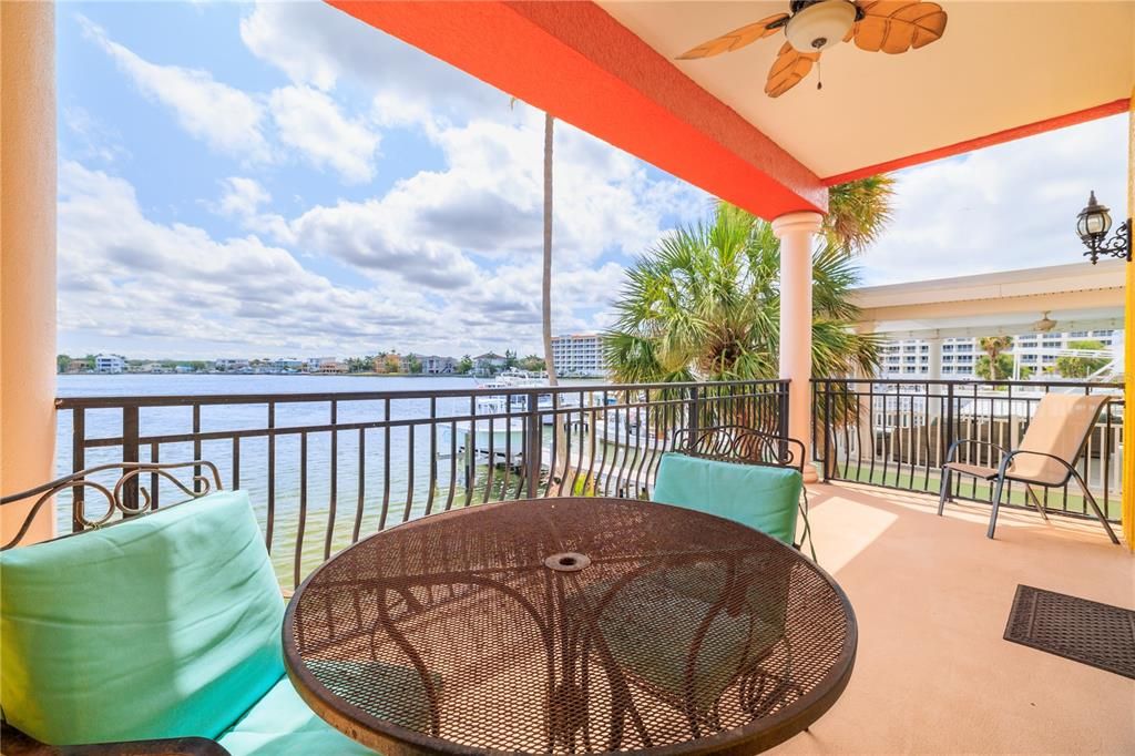 For Sale: $1,165,000 (3 beds, 3 baths, 2680 Square Feet)