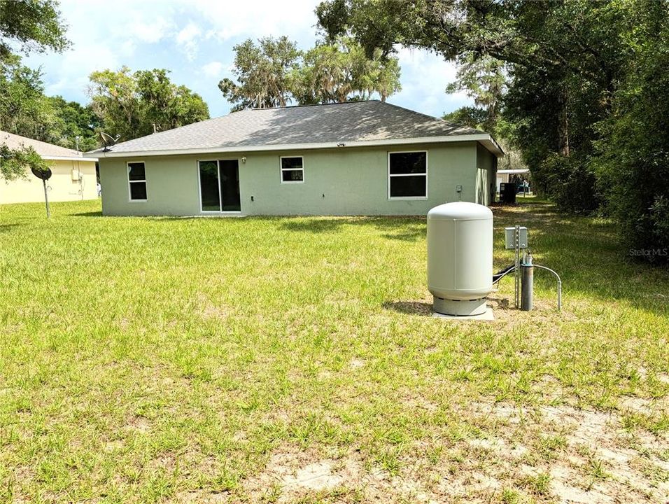 Activo con contrato: $234,900 (3 camas, 2 baños, 1393 Pies cuadrados)