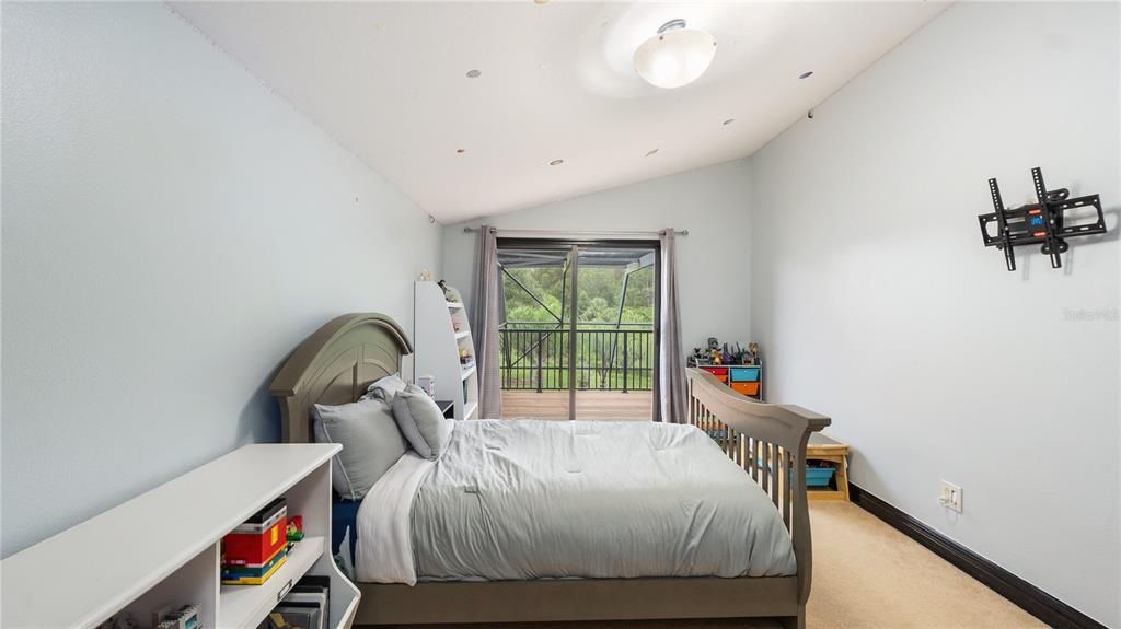 На продажу: $950,000 (5 спален, 3 ванн, 3512 Квадратных фут)