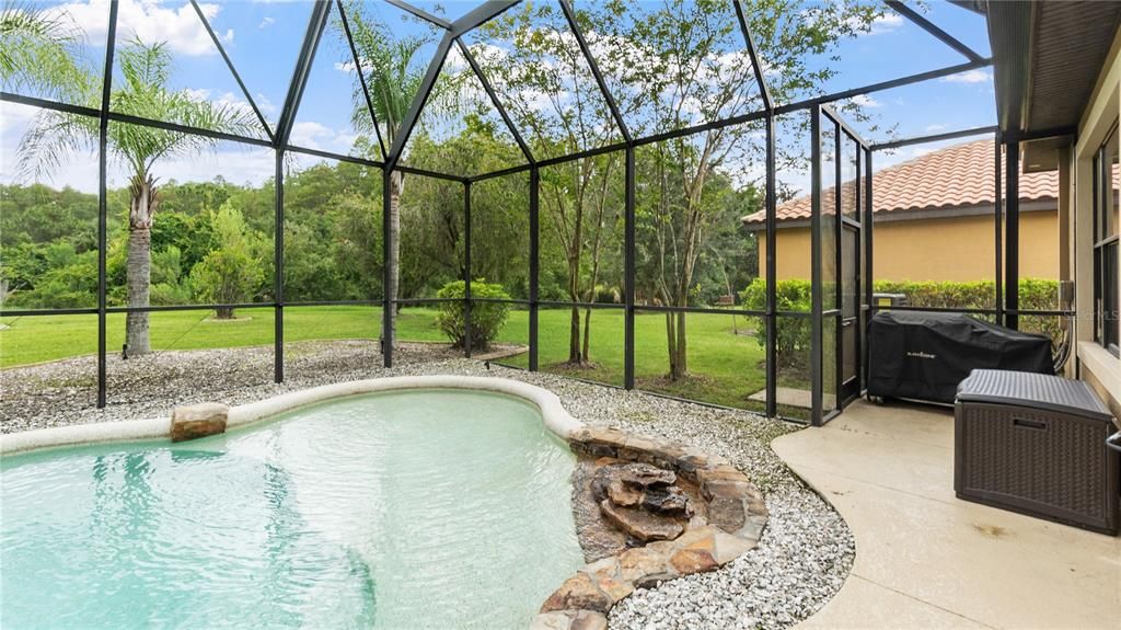 На продажу: $950,000 (5 спален, 3 ванн, 3512 Квадратных фут)