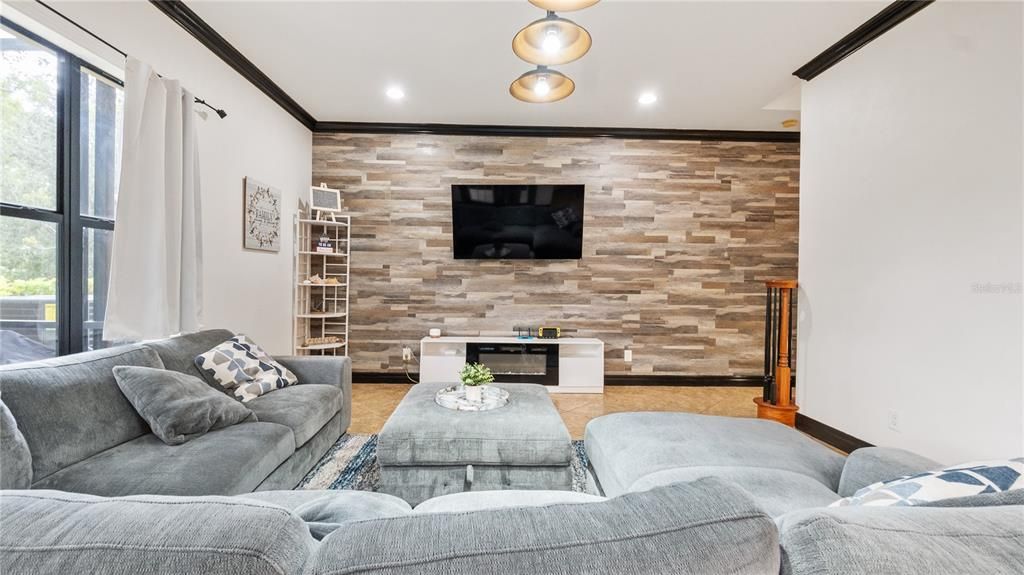 На продажу: $950,000 (5 спален, 3 ванн, 3512 Квадратных фут)