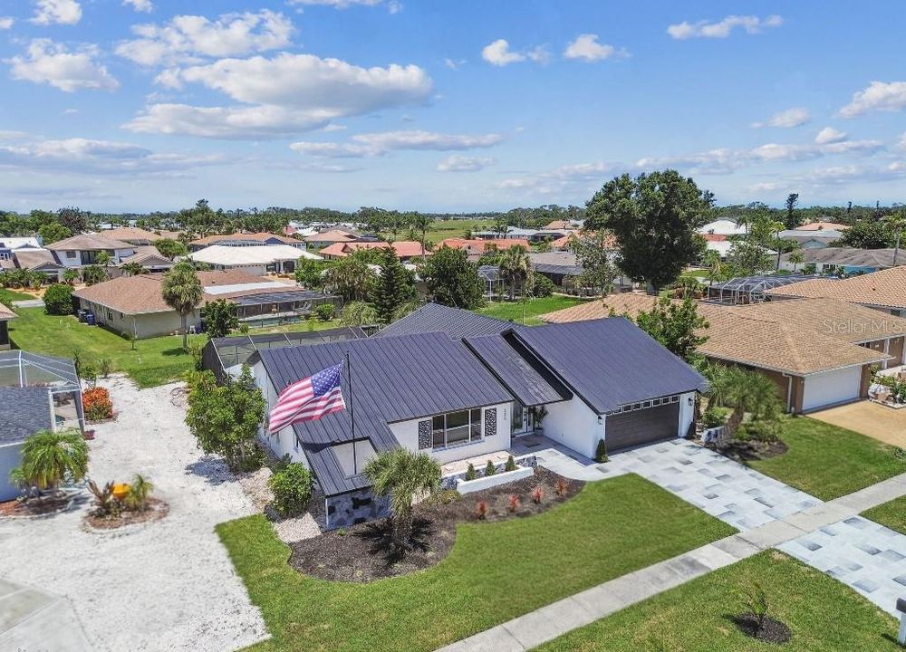 Active With Contract: $515,000 (3 beds, 2 baths, 1865 Square Feet)