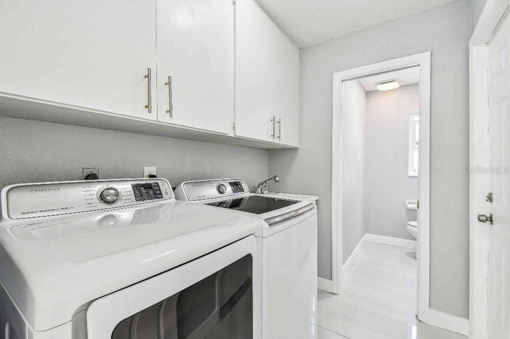Active With Contract: $515,000 (3 beds, 2 baths, 1865 Square Feet)