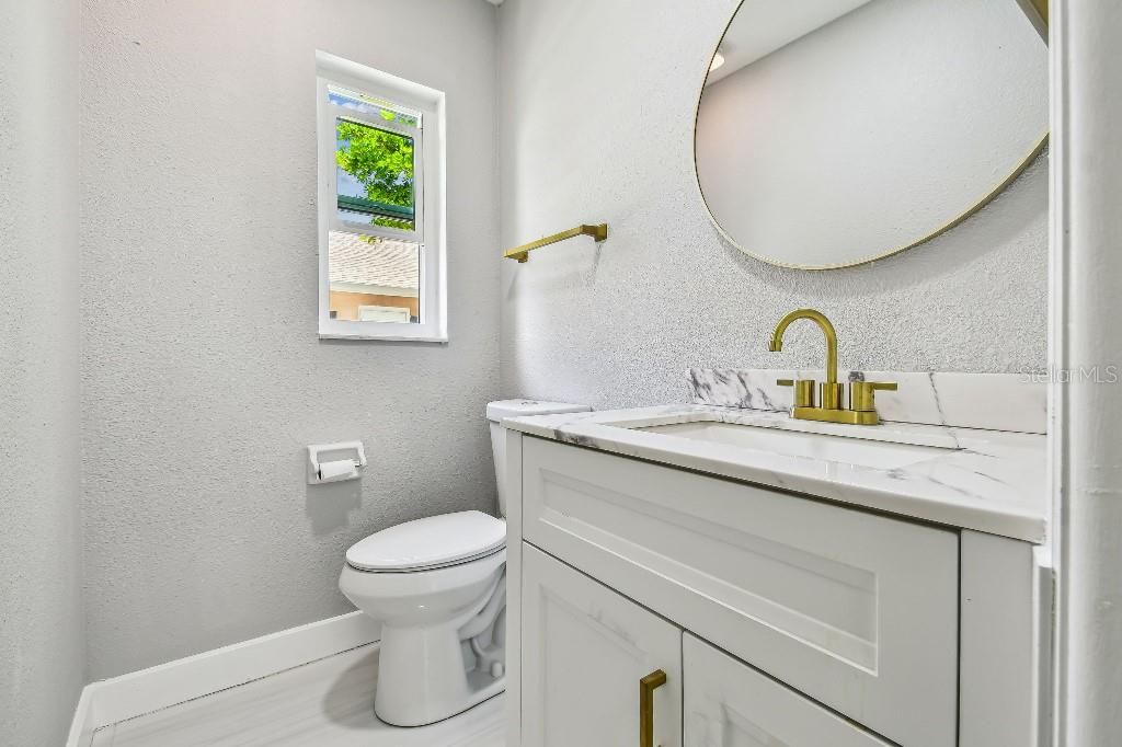 Active With Contract: $515,000 (3 beds, 2 baths, 1865 Square Feet)