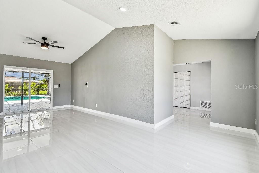 Active With Contract: $515,000 (3 beds, 2 baths, 1865 Square Feet)