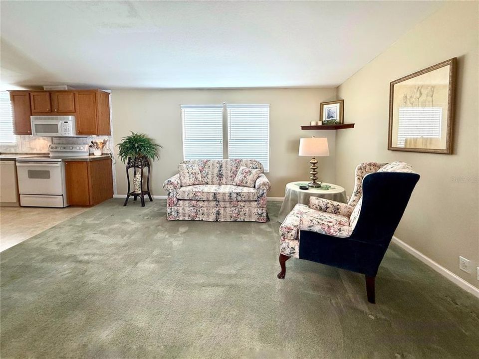 待售: $233,000 (3 贝兹, 2 浴室, 1620 平方英尺)