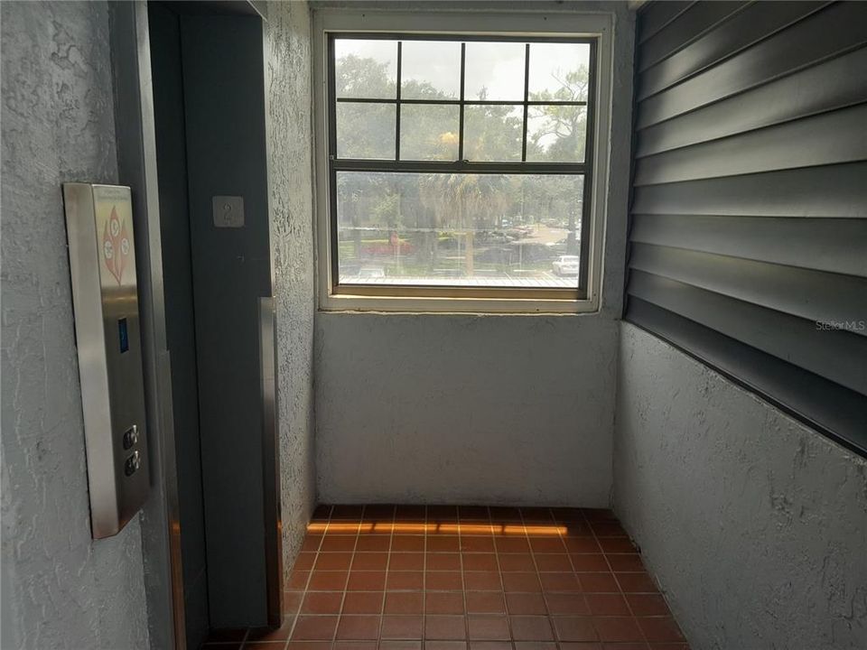 На продажу: $179,900 (2 спален, 2 ванн, 960 Квадратных фут)