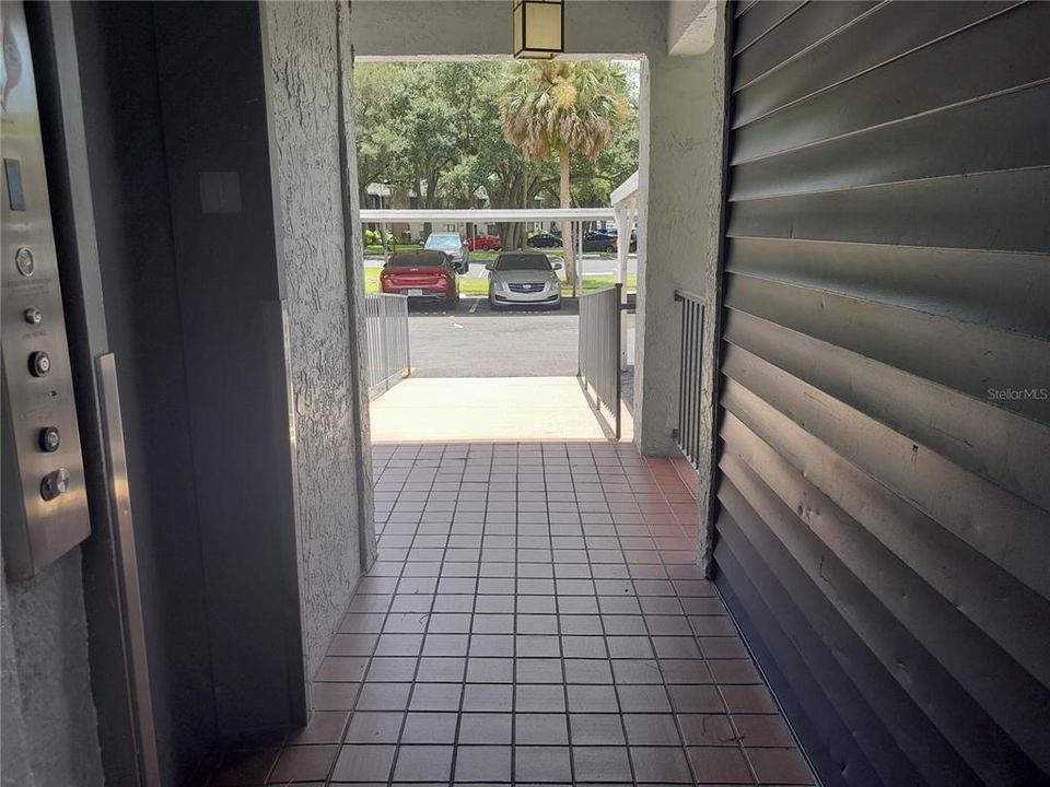 На продажу: $179,900 (2 спален, 2 ванн, 960 Квадратных фут)