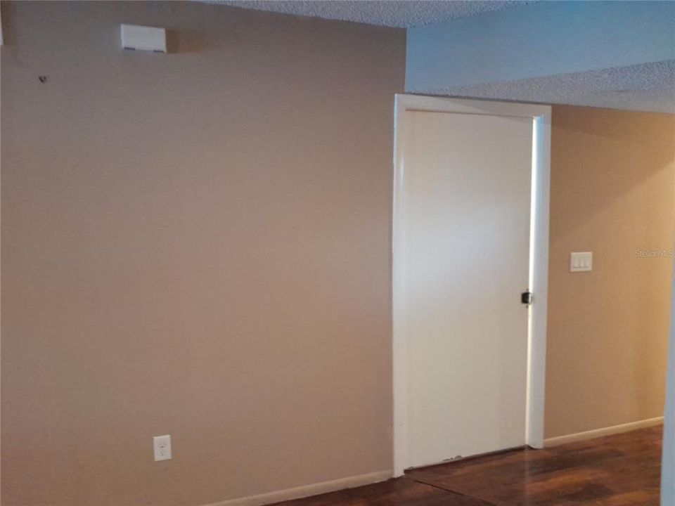 На продажу: $179,900 (2 спален, 2 ванн, 960 Квадратных фут)