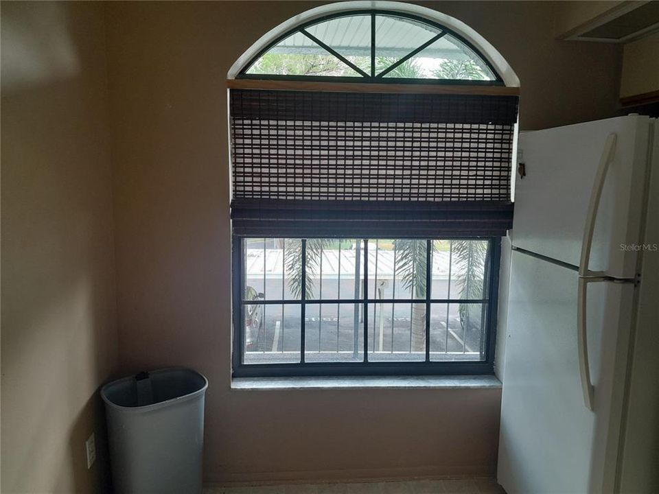 На продажу: $179,900 (2 спален, 2 ванн, 960 Квадратных фут)