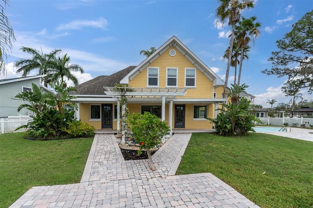 На продажу: $849,900 (3 спален, 3 ванн, 2503 Квадратных фут)