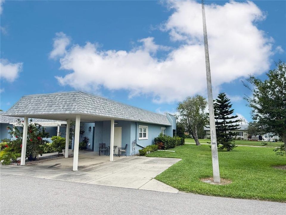 合同活跃: $184,900 (2 贝兹, 2 浴室, 1148 平方英尺)