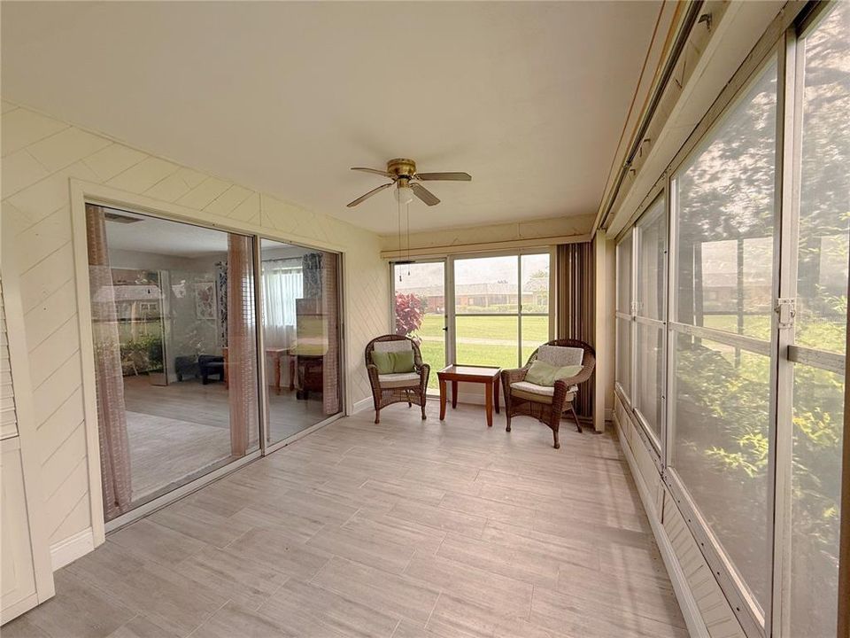 合同活跃: $184,900 (2 贝兹, 2 浴室, 1148 平方英尺)