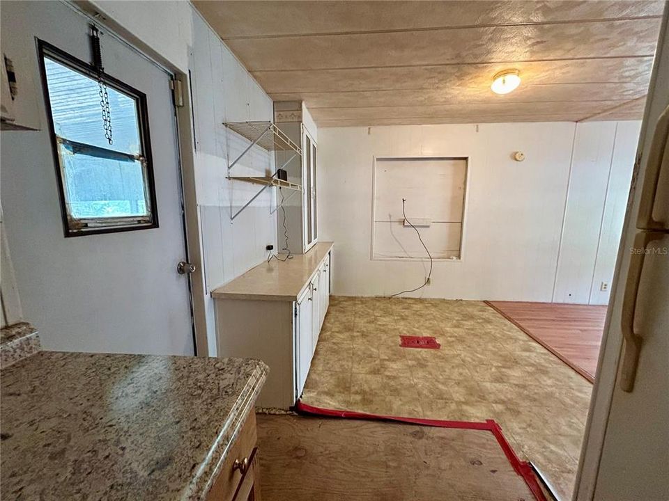 На продажу: $88,000 (2 спален, 2 ванн, 864 Квадратных фут)