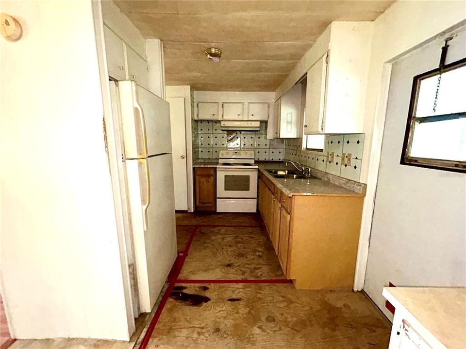 На продажу: $88,000 (2 спален, 2 ванн, 864 Квадратных фут)