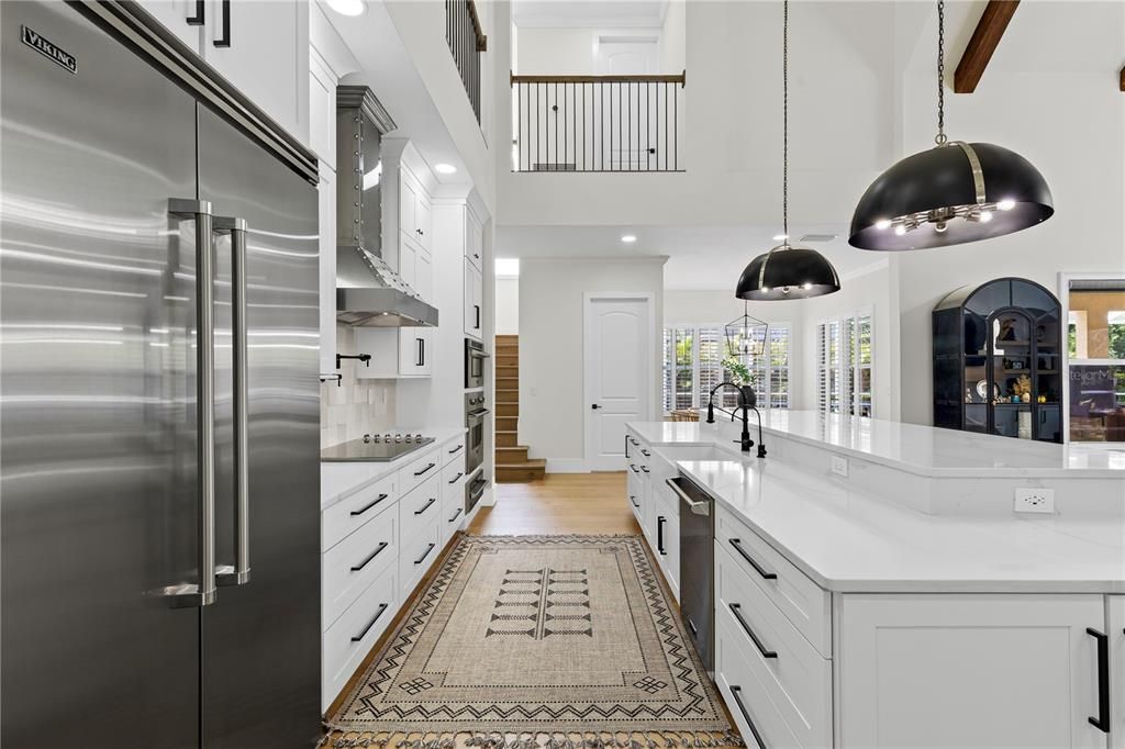 На продажу: $1,400,000 (5 спален, 4 ванн, 4554 Квадратных фут)