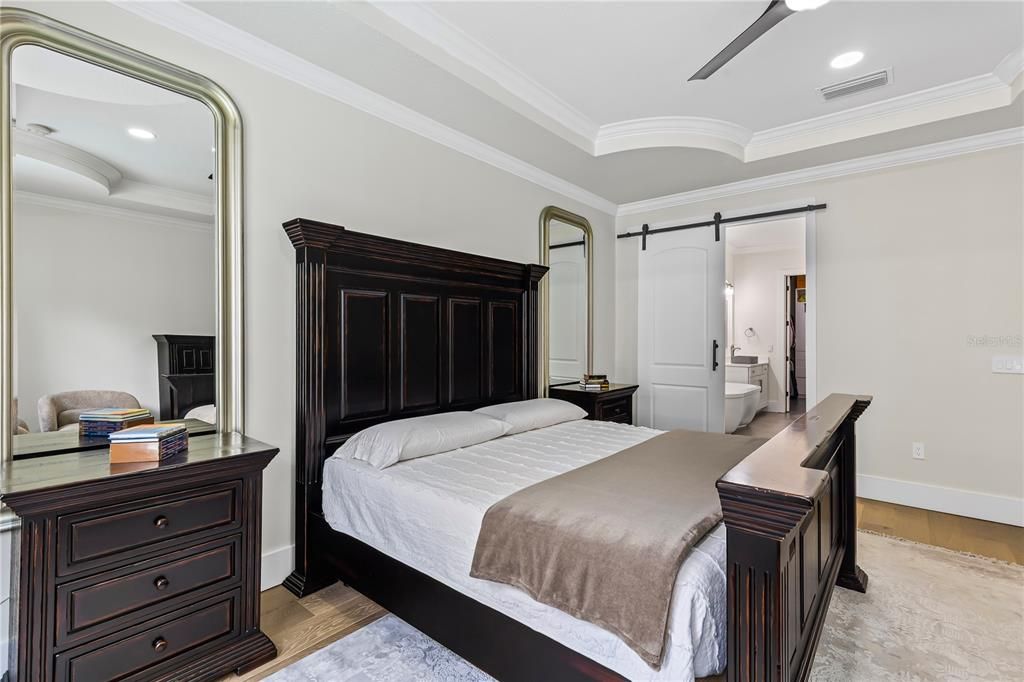 На продажу: $1,400,000 (5 спален, 4 ванн, 4554 Квадратных фут)