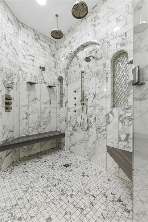 На продажу: $1,400,000 (5 спален, 4 ванн, 4554 Квадратных фут)