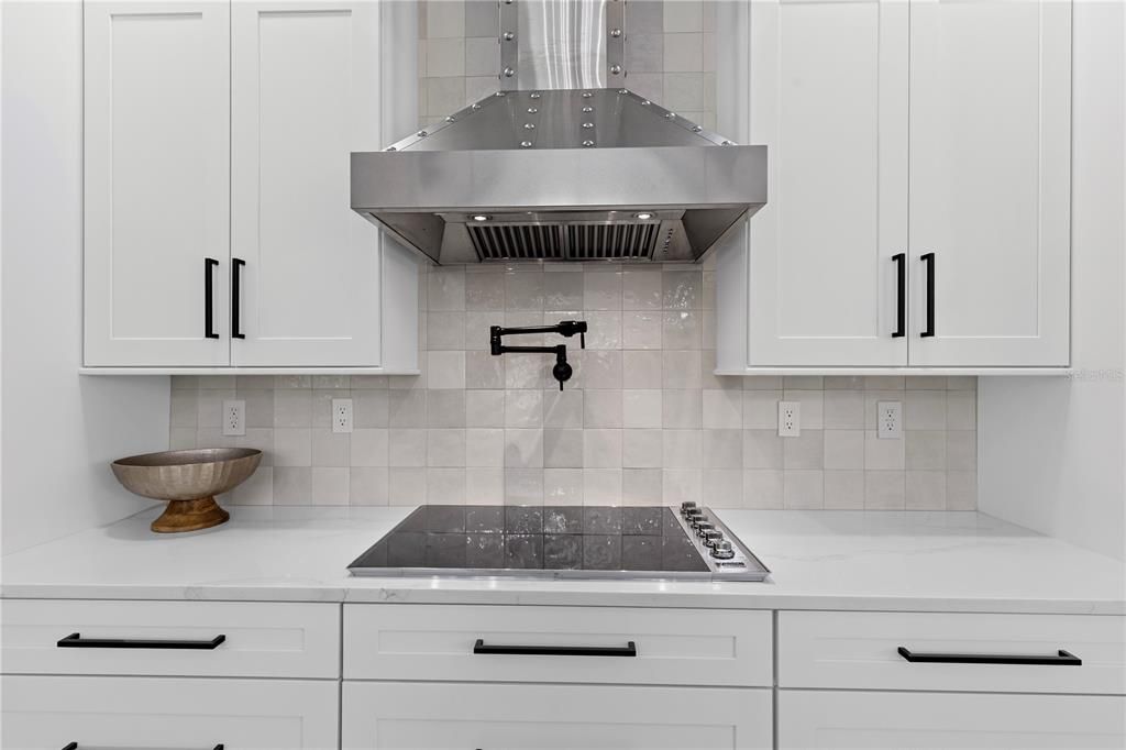 На продажу: $1,400,000 (5 спален, 4 ванн, 4554 Квадратных фут)