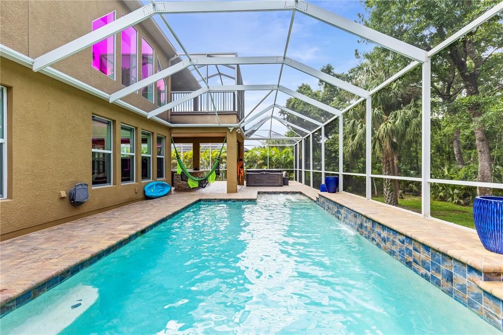 На продажу: $1,400,000 (5 спален, 4 ванн, 4554 Квадратных фут)