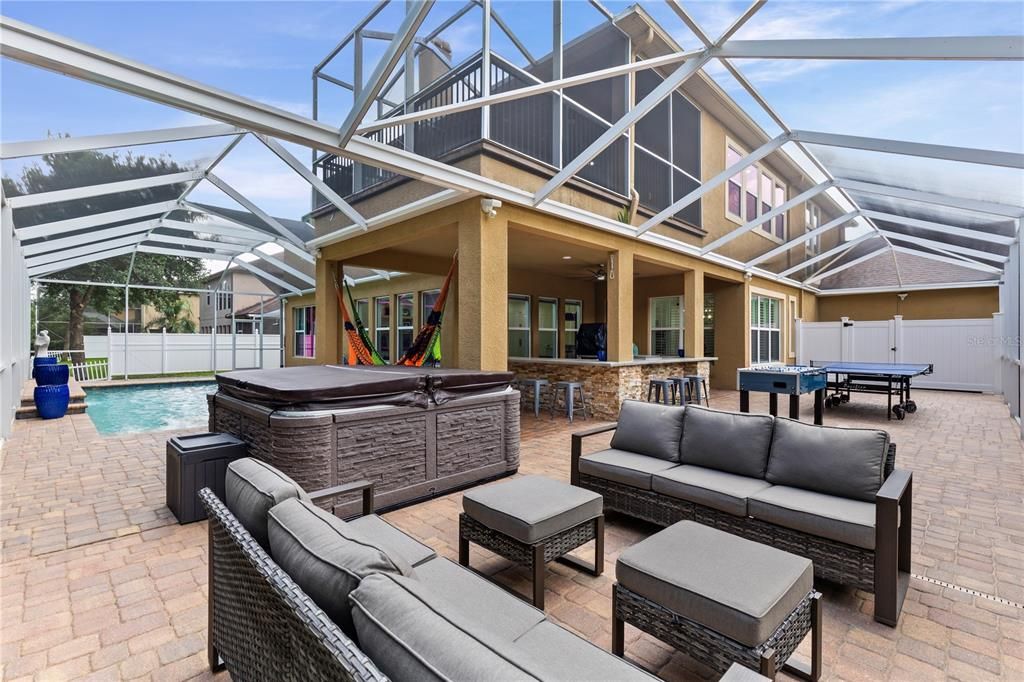 На продажу: $1,400,000 (5 спален, 4 ванн, 4554 Квадратных фут)