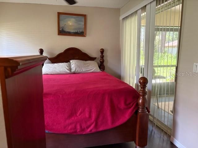 Active With Contract: $250,000 (3 beds, 2 baths, 1082 Square Feet)