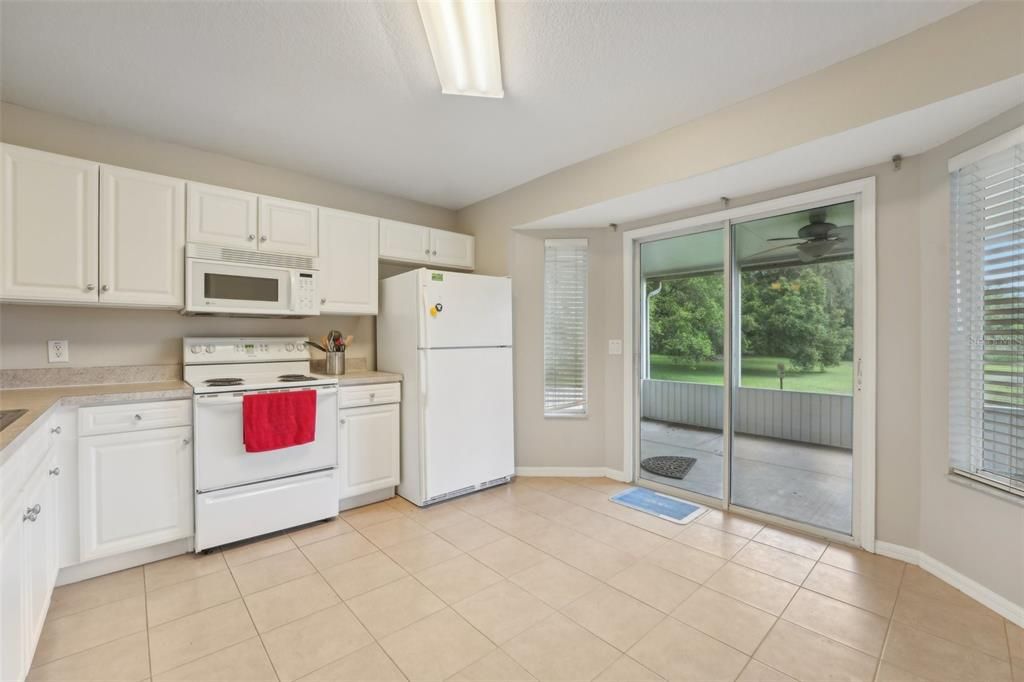 Activo con contrato: $299,900 (3 camas, 2 baños, 1296 Pies cuadrados)