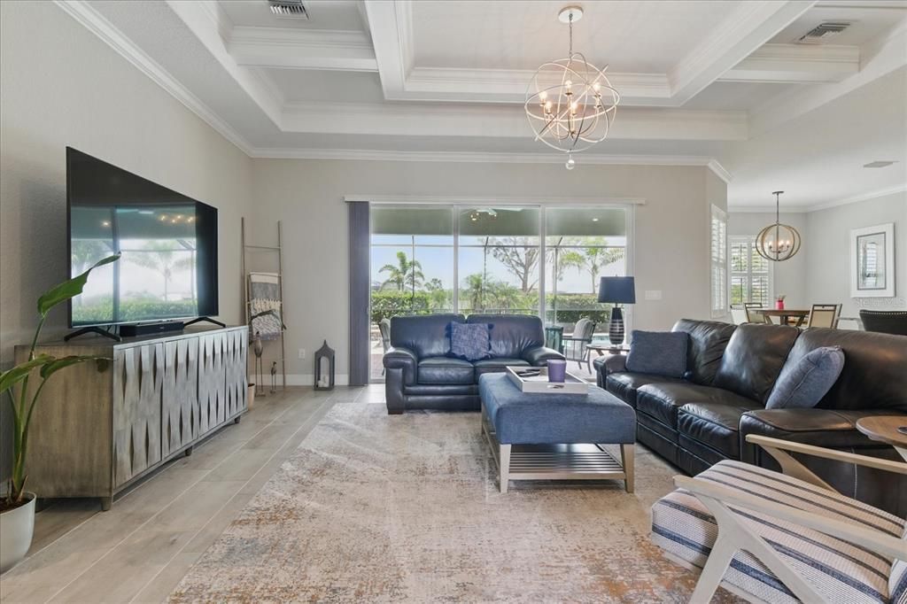 For Sale: $1,400,000 (4 beds, 2 baths, 2361 Square Feet)