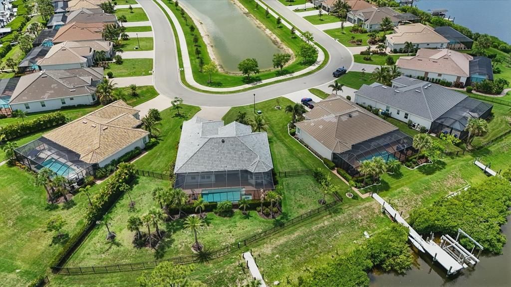 For Sale: $1,400,000 (4 beds, 2 baths, 2361 Square Feet)