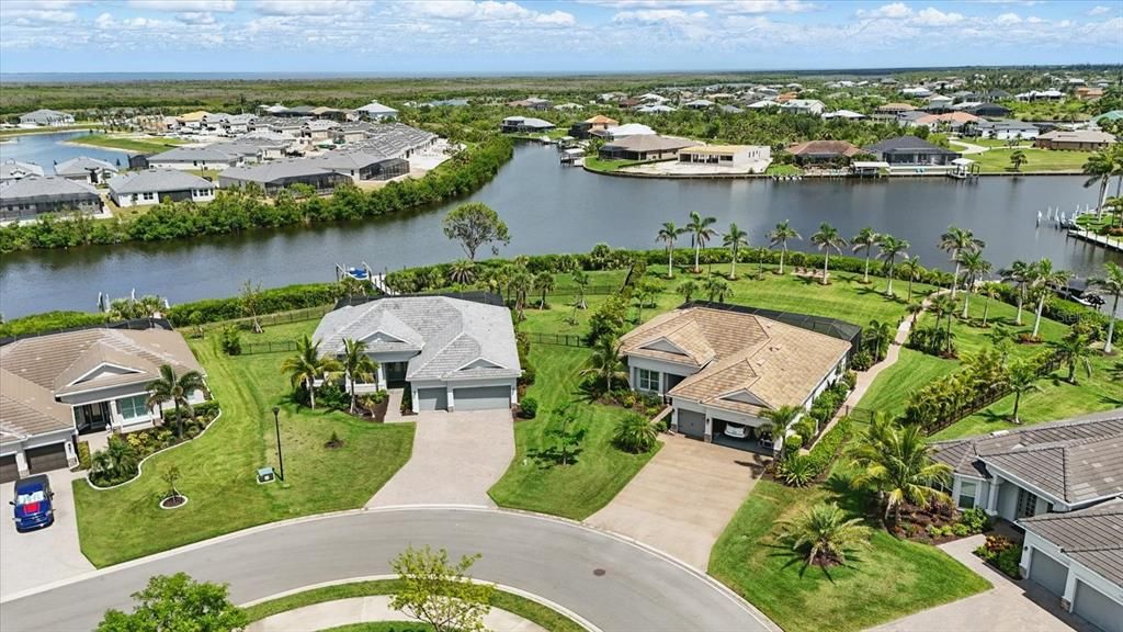 For Sale: $1,400,000 (4 beds, 2 baths, 2361 Square Feet)