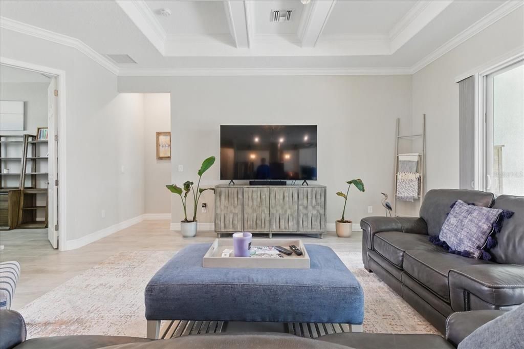 For Sale: $1,400,000 (4 beds, 2 baths, 2361 Square Feet)