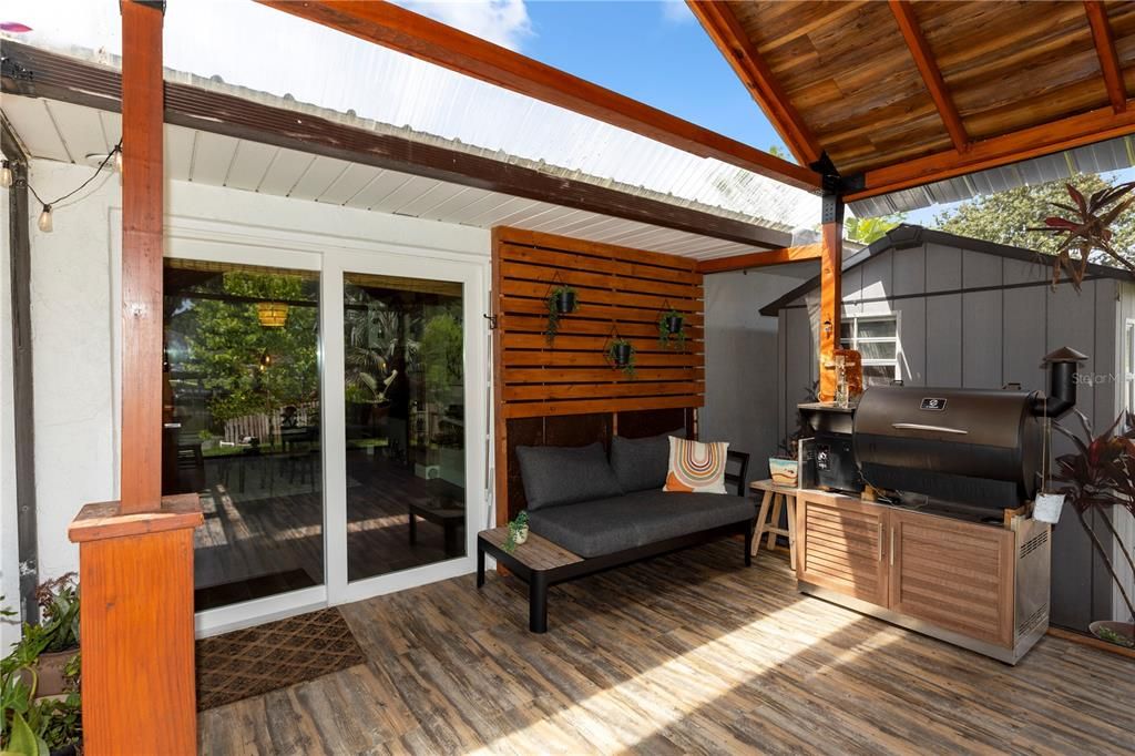 For Sale: $672,900 (3 beds, 2 baths, 2203 Square Feet)