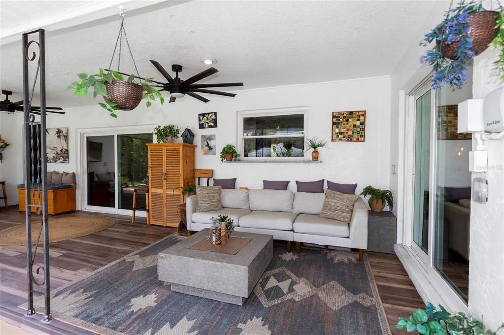 For Sale: $672,900 (3 beds, 2 baths, 2203 Square Feet)