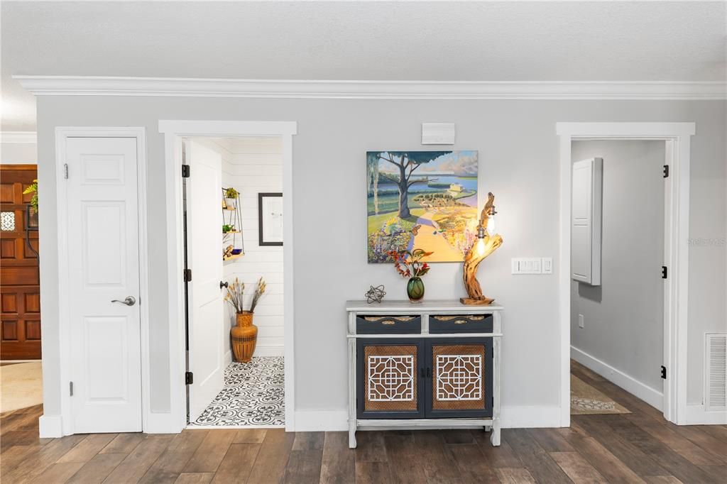 For Sale: $672,900 (3 beds, 2 baths, 2203 Square Feet)