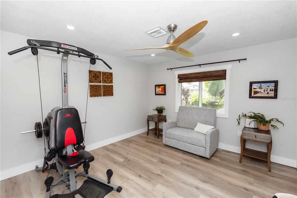 For Sale: $672,900 (3 beds, 2 baths, 2203 Square Feet)