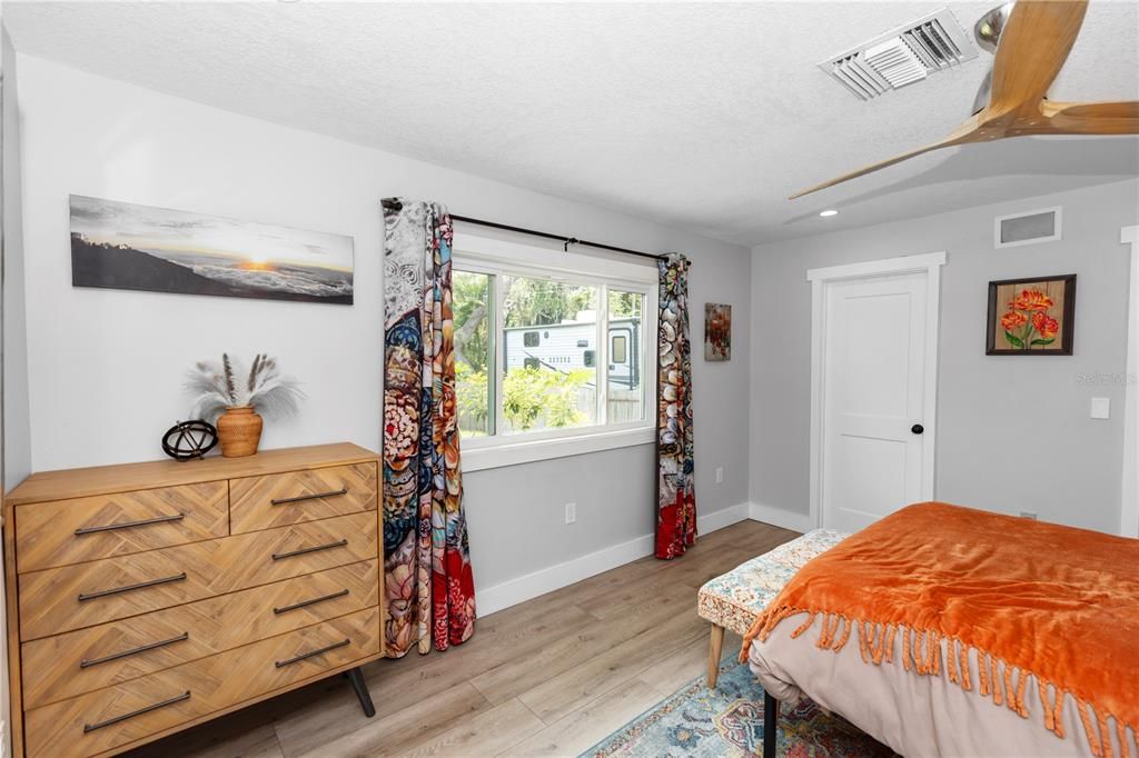 For Sale: $672,900 (3 beds, 2 baths, 2203 Square Feet)