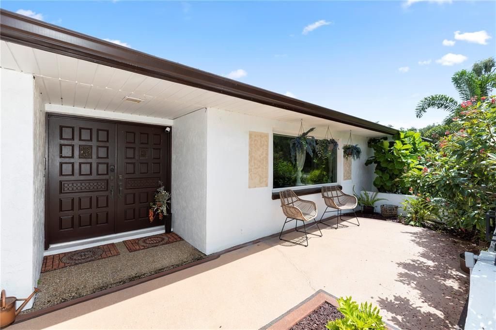 For Sale: $672,900 (3 beds, 2 baths, 2203 Square Feet)