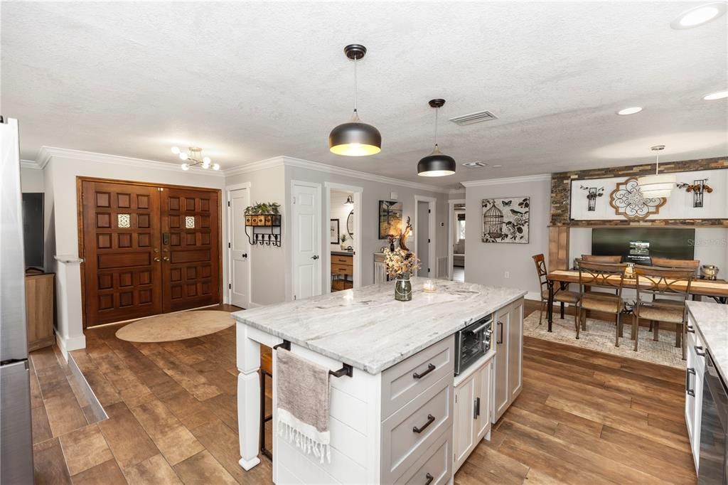 For Sale: $672,900 (3 beds, 2 baths, 2203 Square Feet)