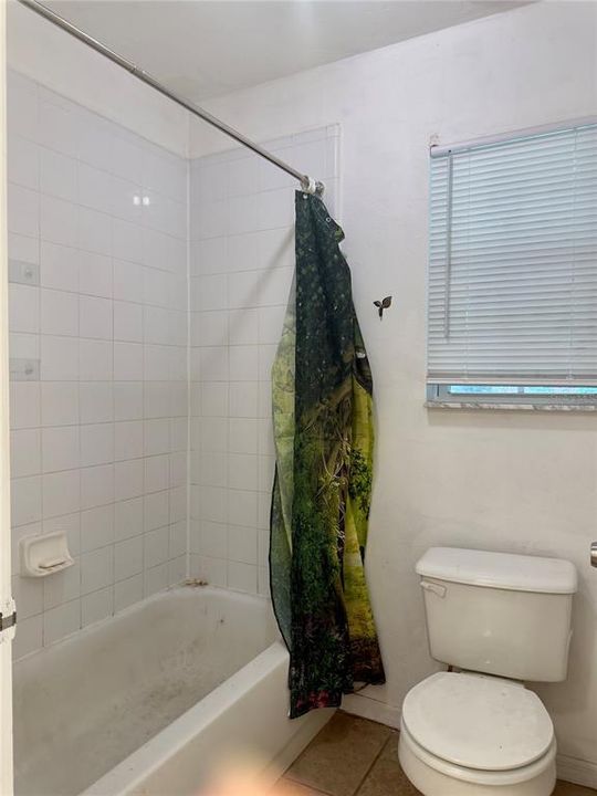 For Sale: $205,000 (3 beds, 2 baths, 1179 Square Feet)