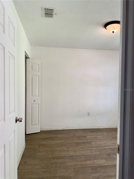 For Sale: $205,000 (3 beds, 2 baths, 1179 Square Feet)