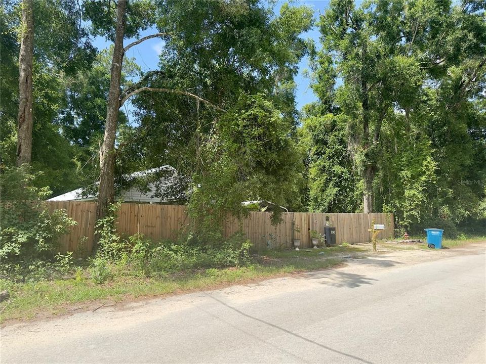 For Sale: $205,000 (3 beds, 2 baths, 1179 Square Feet)