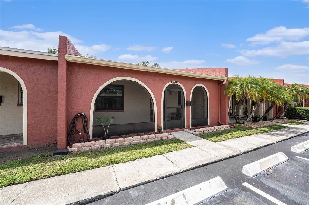 待售: $224,999 (2 贝兹, 2 浴室, 970 平方英尺)